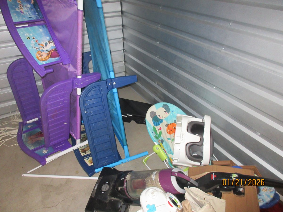 10 x 10 storage unit in Denver, CO