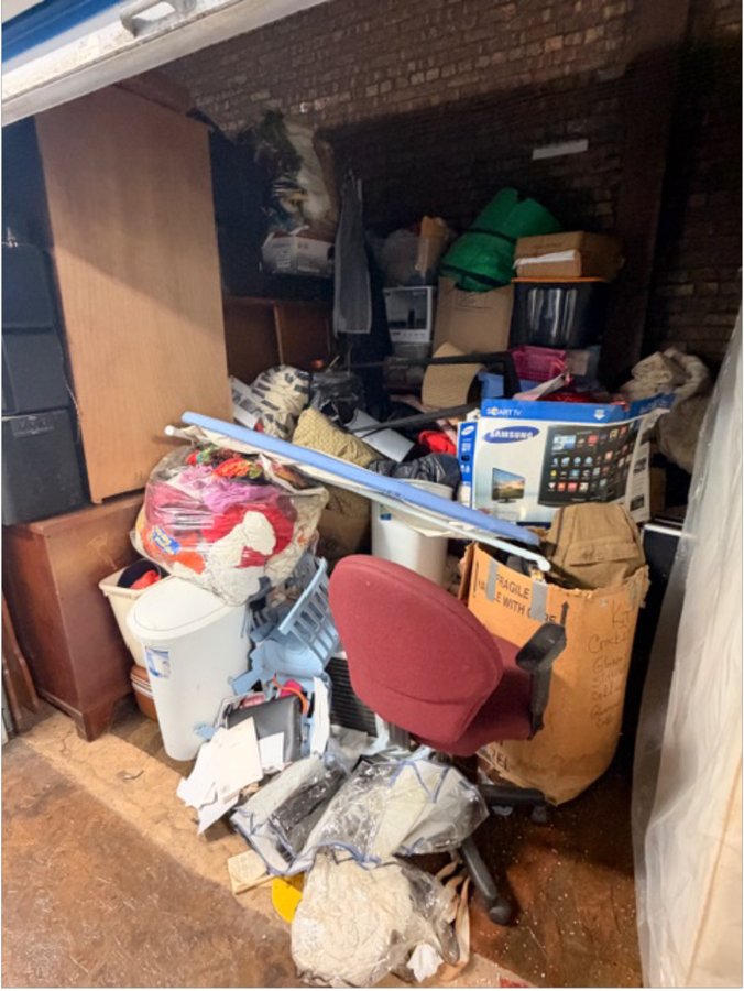 10 x 10 storage unit in Cicero, IL