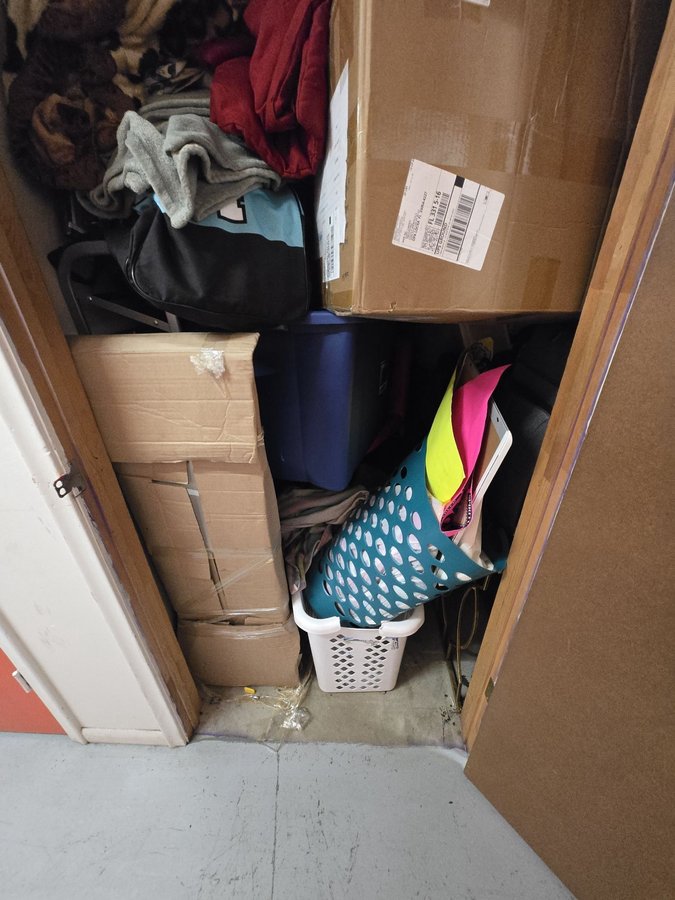 5 x 10 storage unit in Miami Gardens, FL