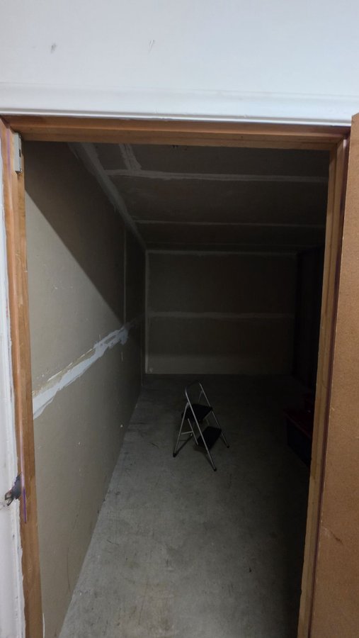 10 x 15 storage unit in Miami Gardens, FL