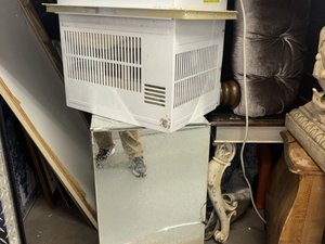 10 x 10 storage unit in Yonkers, NY