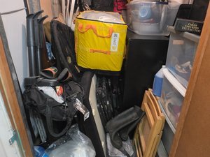 10 x 10 storage unit in Miami Gardens, FL