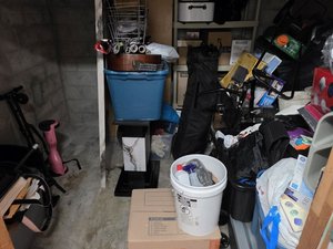 10 x 10 storage unit in Miami Gardens, FL