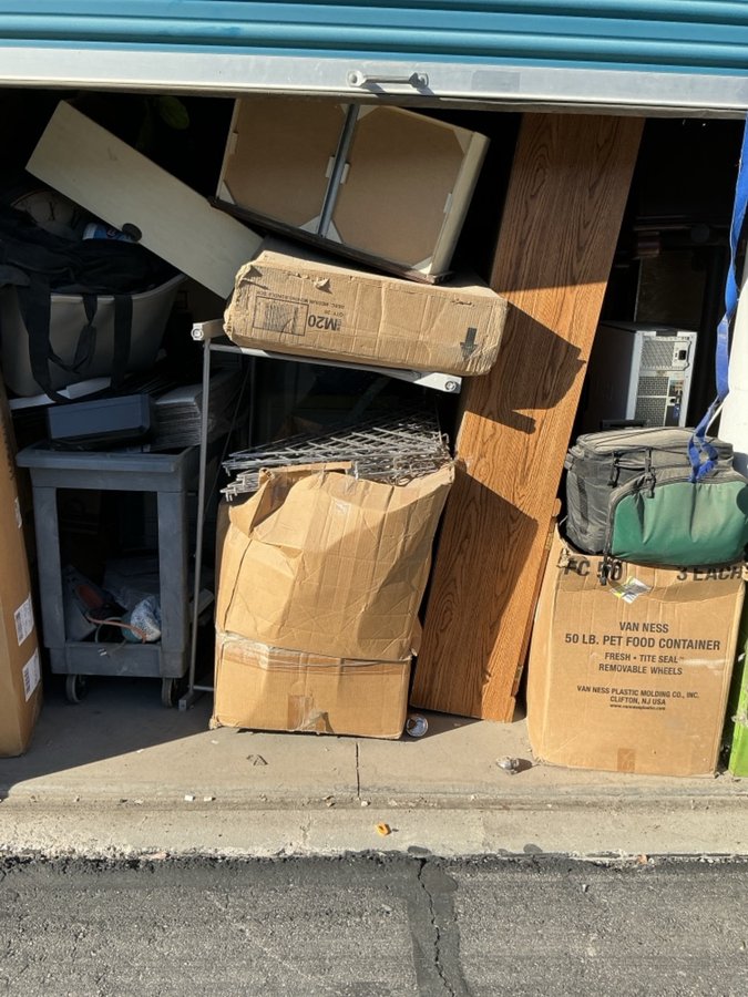 10 x 25 storage unit in Las Vegas, NV