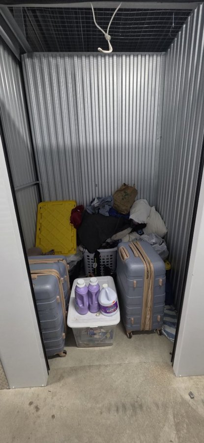 5 x 5 storage unit in Santa Fe Springs, CA