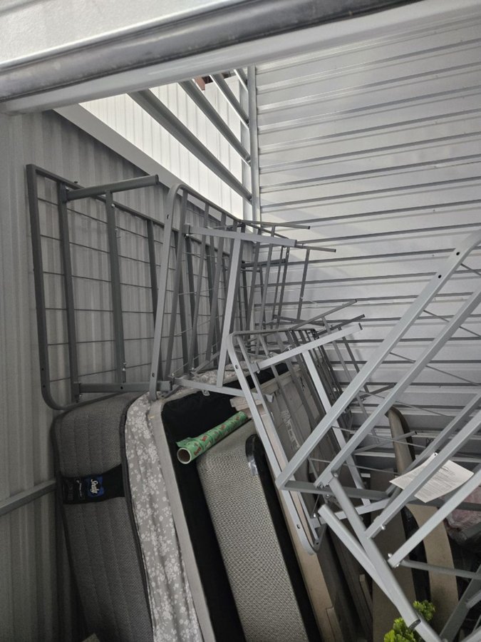 9 x 9 storage unit in Tucson, AZ