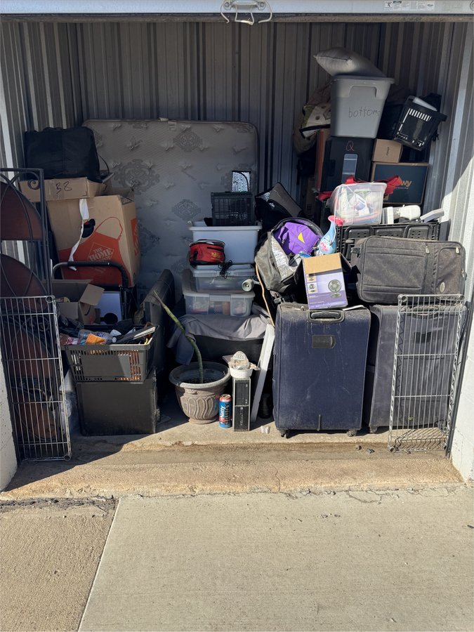 7 x 10 storage unit in Aurora, CO