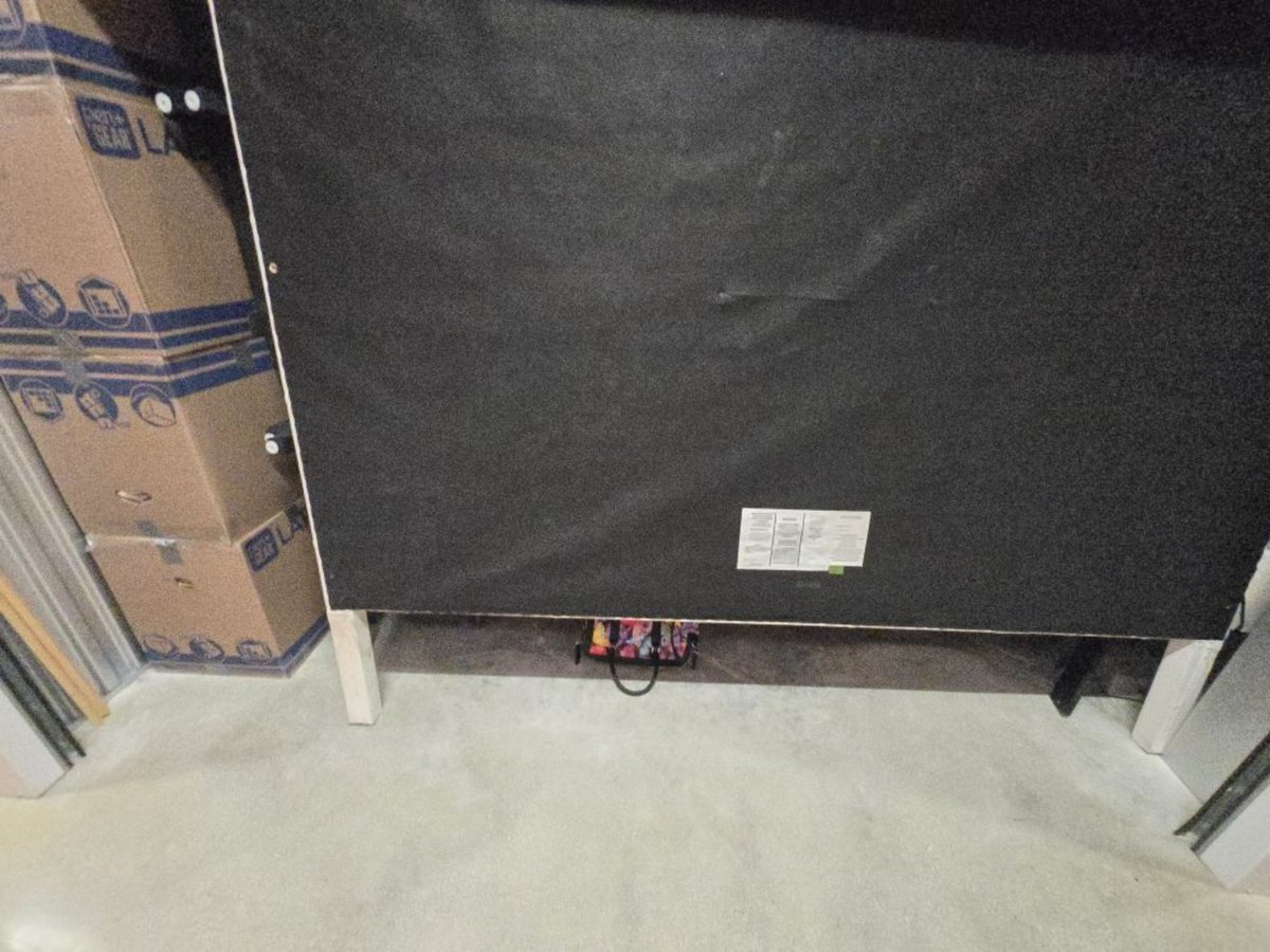 10 x 5 storage unit in Hollywood, FL