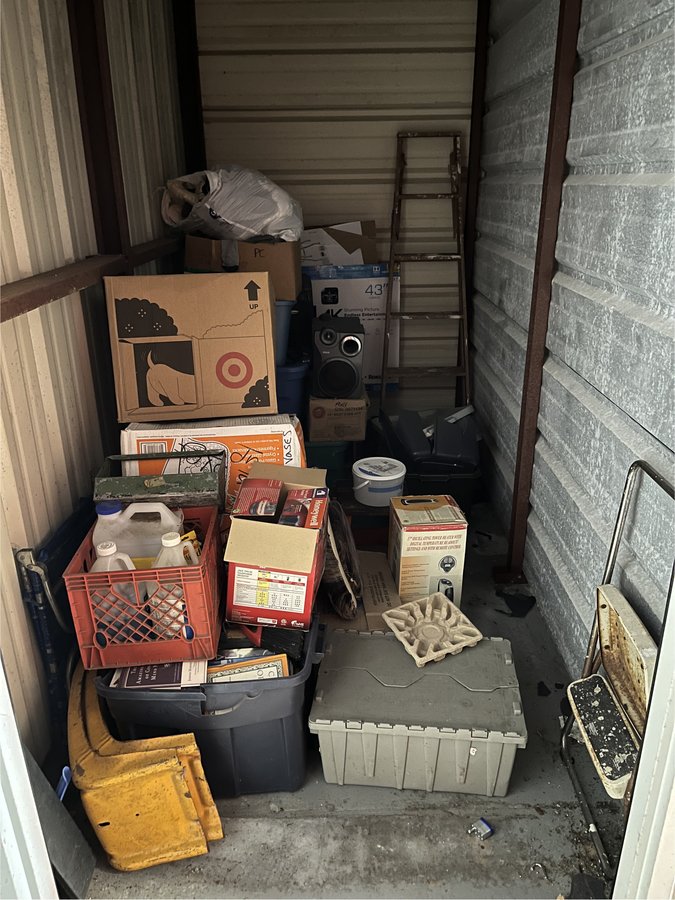 10 x 5 storage unit in Hudson, FL