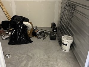 10 x 10 storage unit in Hudson, FL