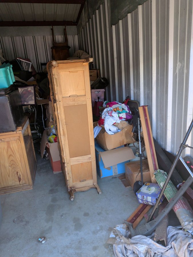 10 x 20 storage unit in Londonderry, NH