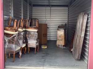 10 x 20 storage unit in Jacksonville, FL