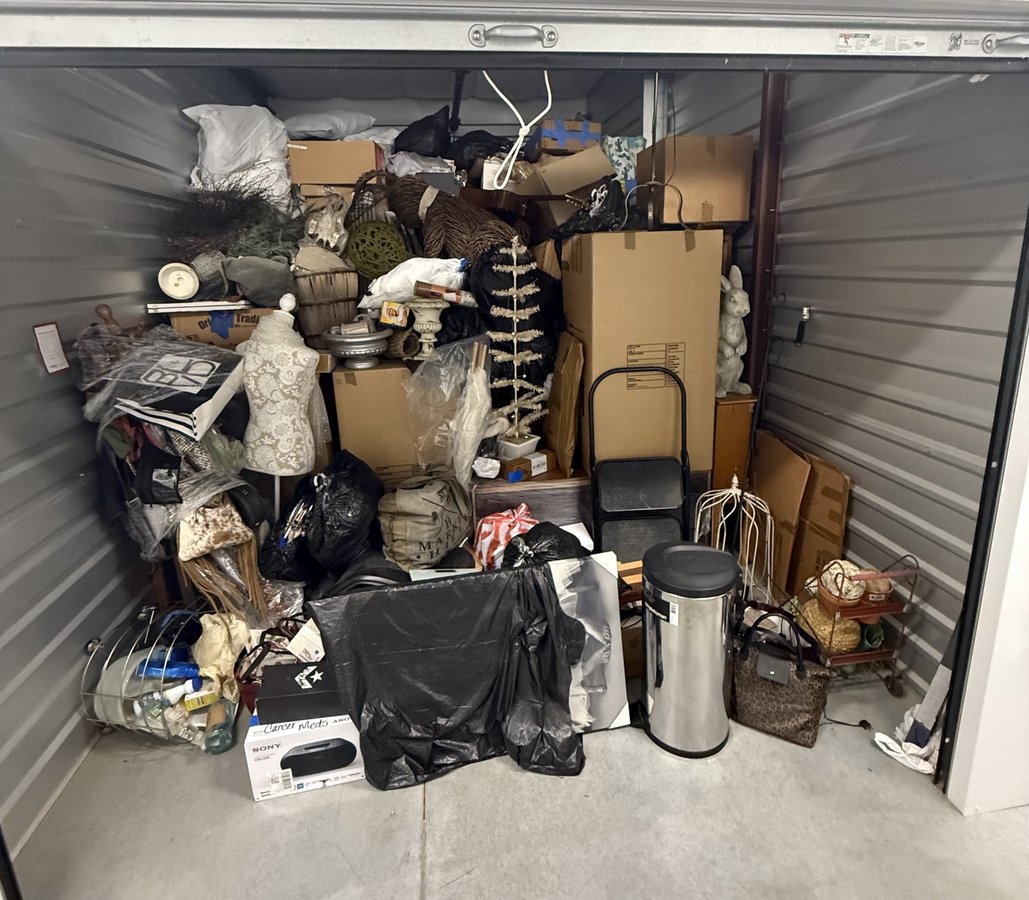 10 x 15 storage unit in Conroe, TX