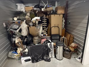 10 x 15 storage unit in Conroe, TX