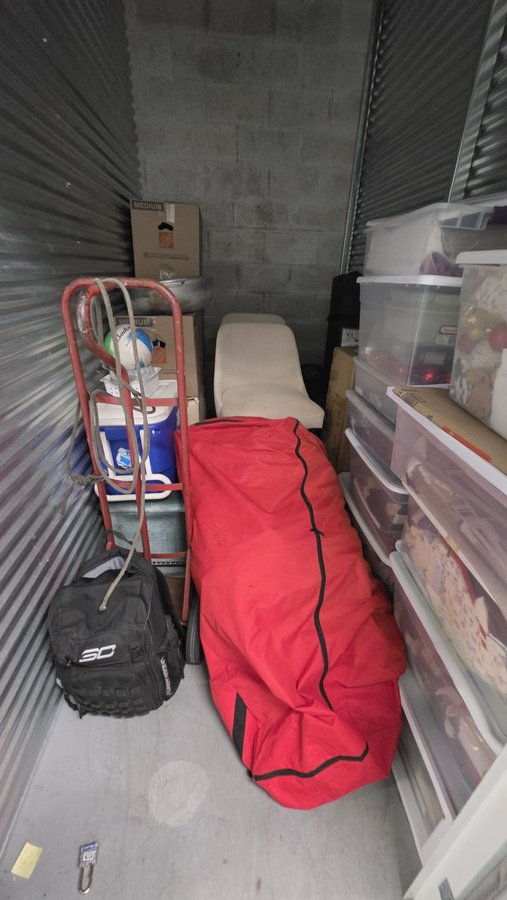 5 x 10 storage unit in Davie, FL