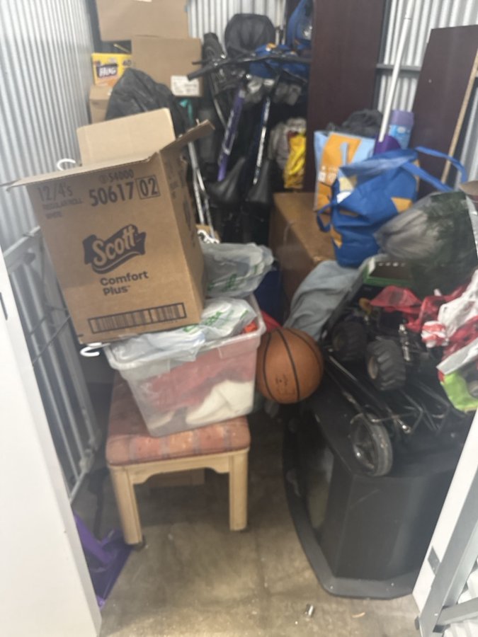 5 x 10 storage unit in Cincinnati, OH