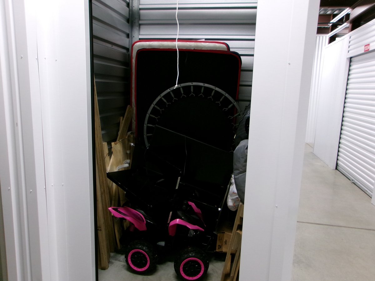 5 x 5 storage unit in Conroe, TX