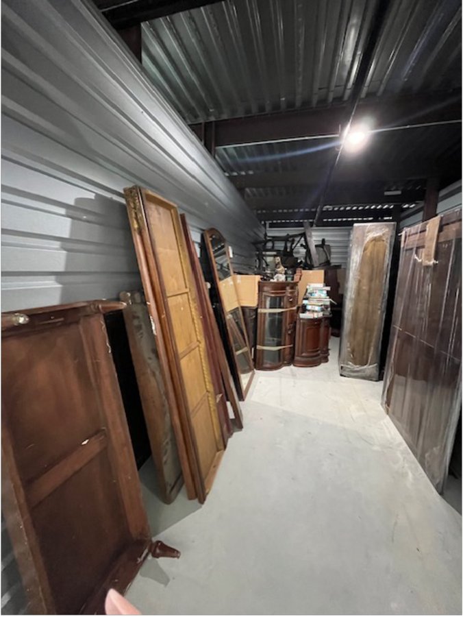 10 x 25 storage unit in Conroe, TX