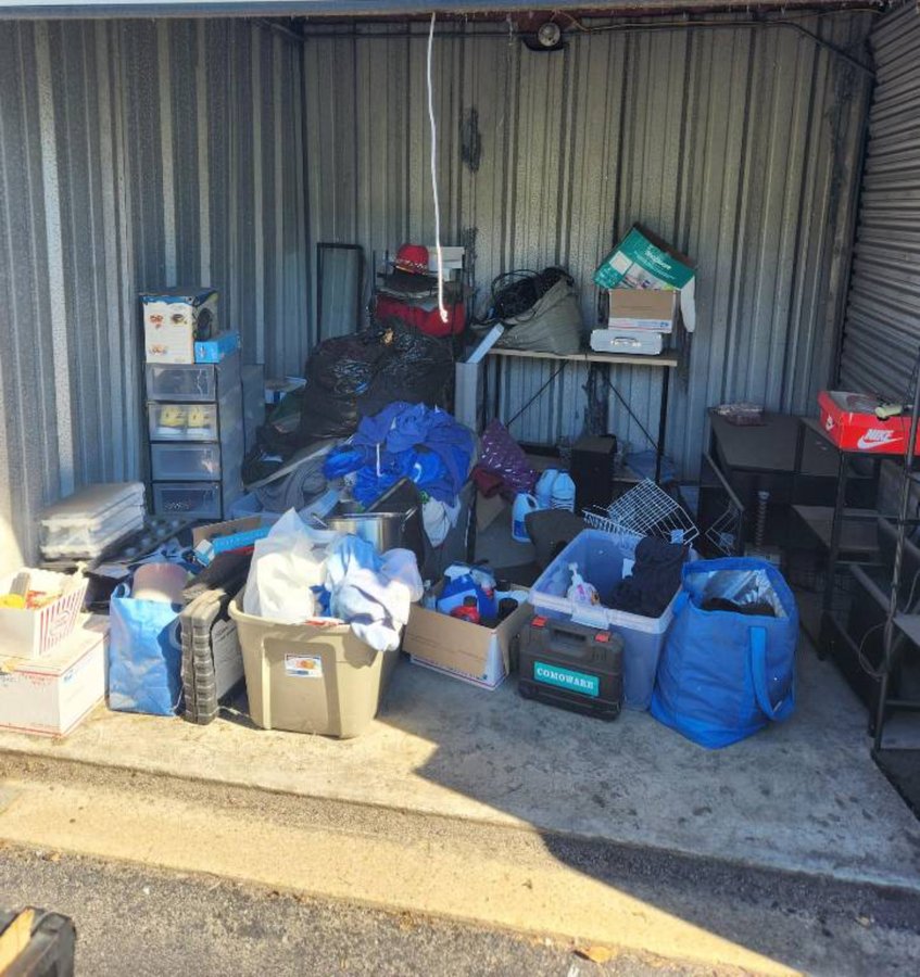 10 x 10 storage unit in Norfolk, VA
