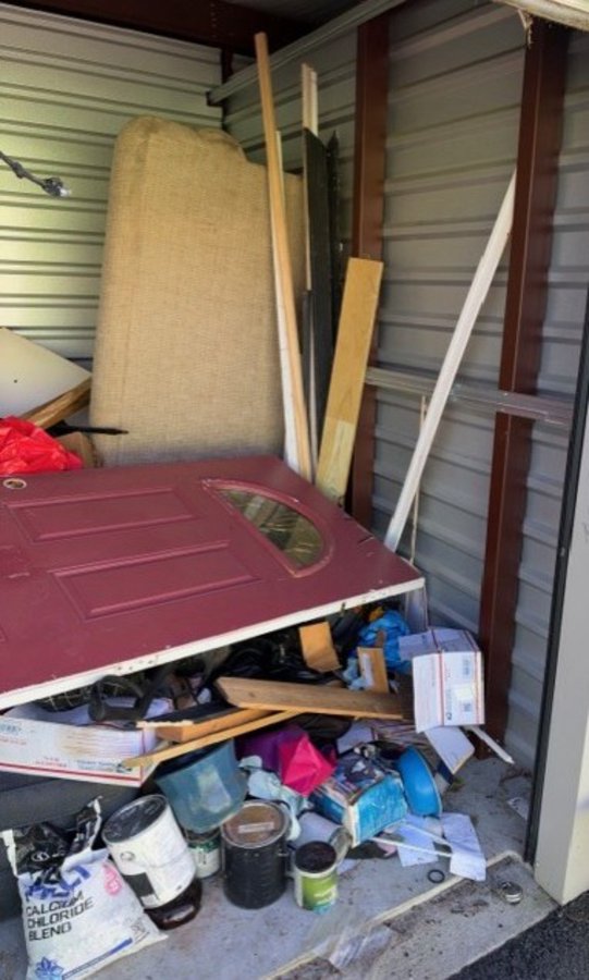 10 x 10 storage unit in Fredericksburg, VA