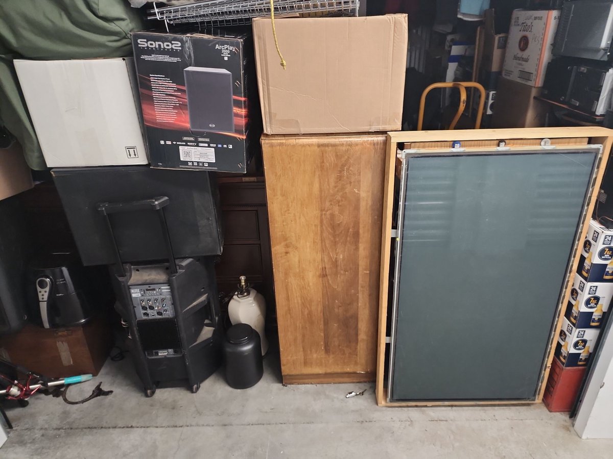 10 x 10 storage unit in Cranston, RI