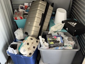 5 x 5 storage unit in Kansas City, KS