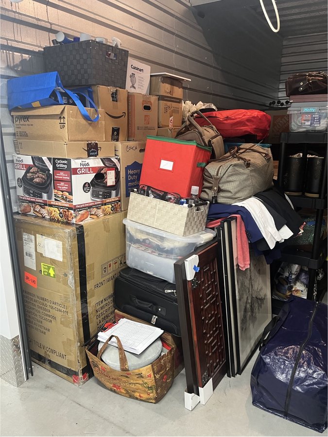 10 x 20 storage unit in Odenton, MD