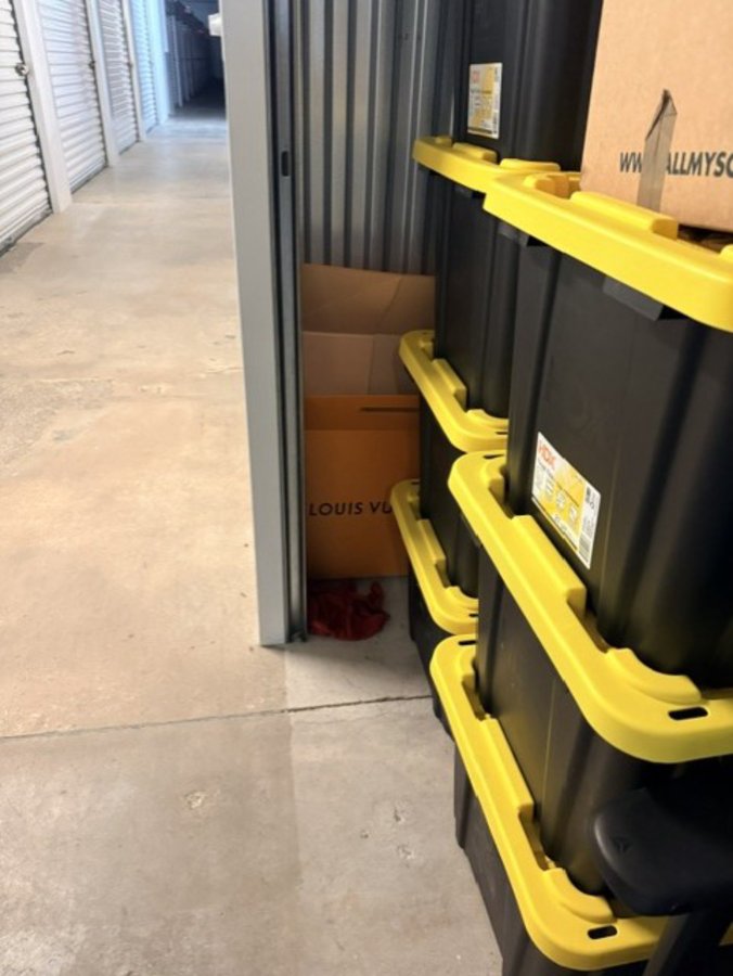 10 x 20 storage unit in Spring, TX