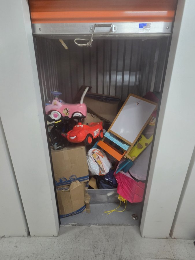 5 x 5 storage unit in Lutz, FL