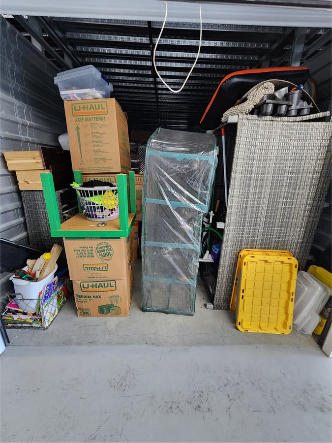 10 x 25 storage unit in Durham, NC
