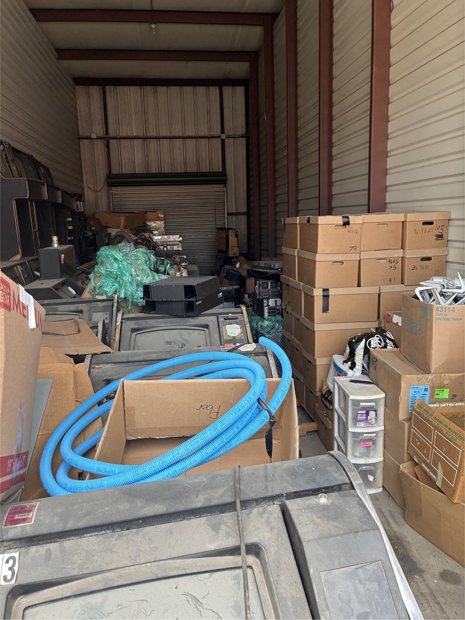 13 x 40 storage unit in Spring, TX