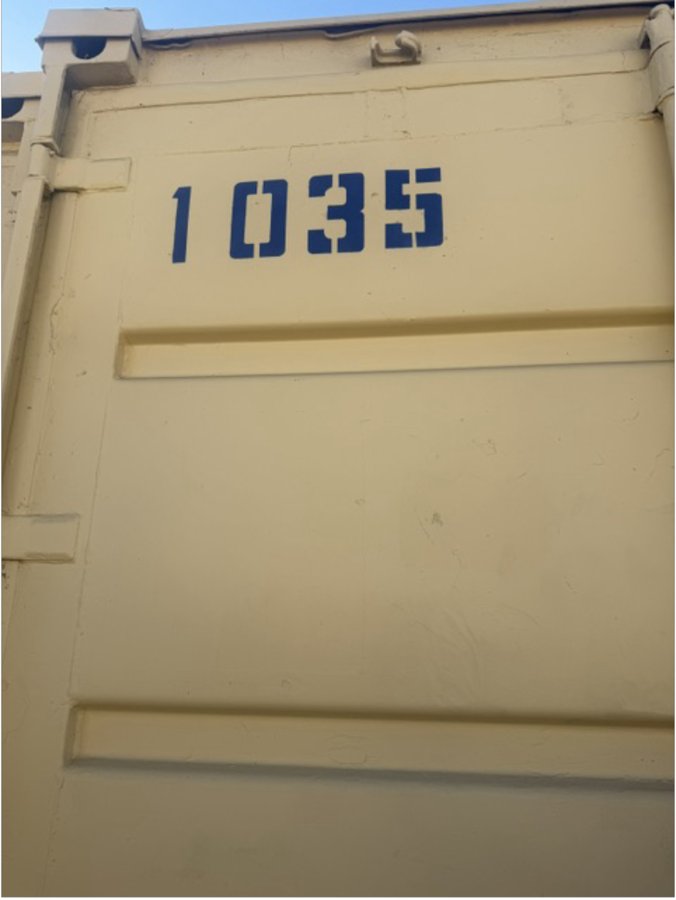 8 x 20 storage unit in Anaheim, CA