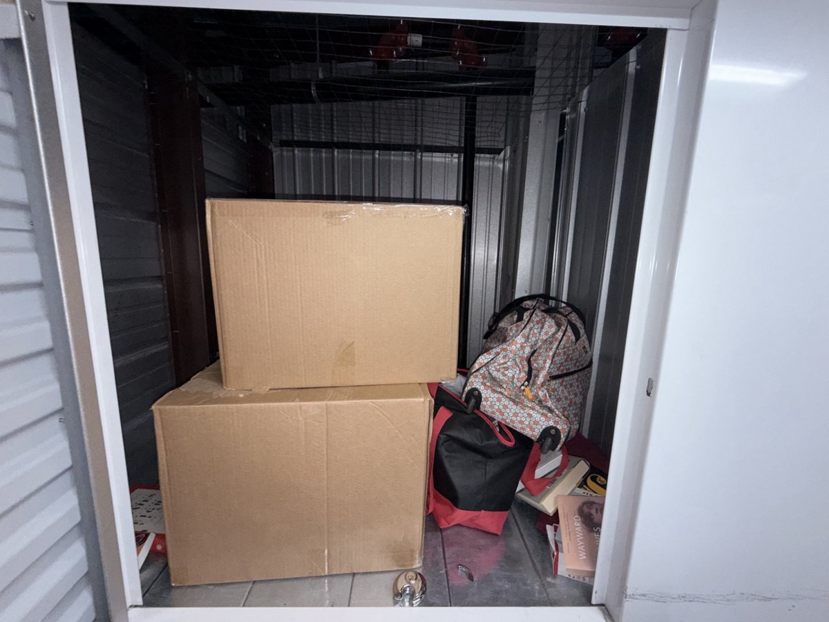5 x 5 storage unit in Brooklyn, NY