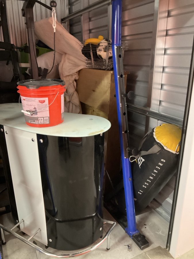 10 x 10 storage unit in North Las Vegas, NV