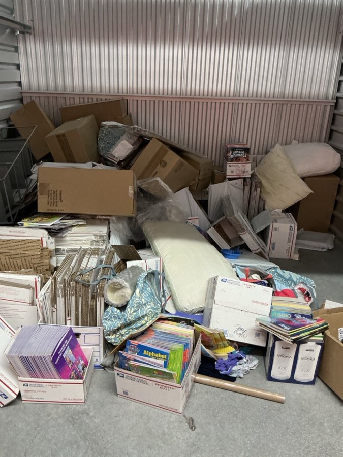 10 x 10 storage unit in North Las Vegas, NV
