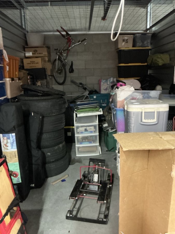 10 x 15 storage unit in North Las Vegas, NV