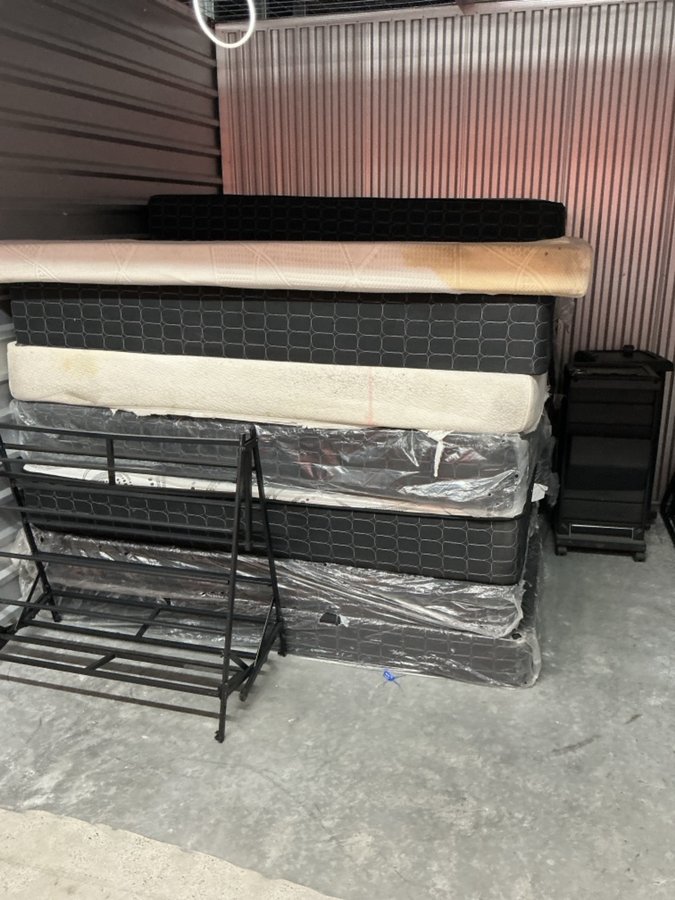 10 x 10 storage unit in North Las Vegas, NV