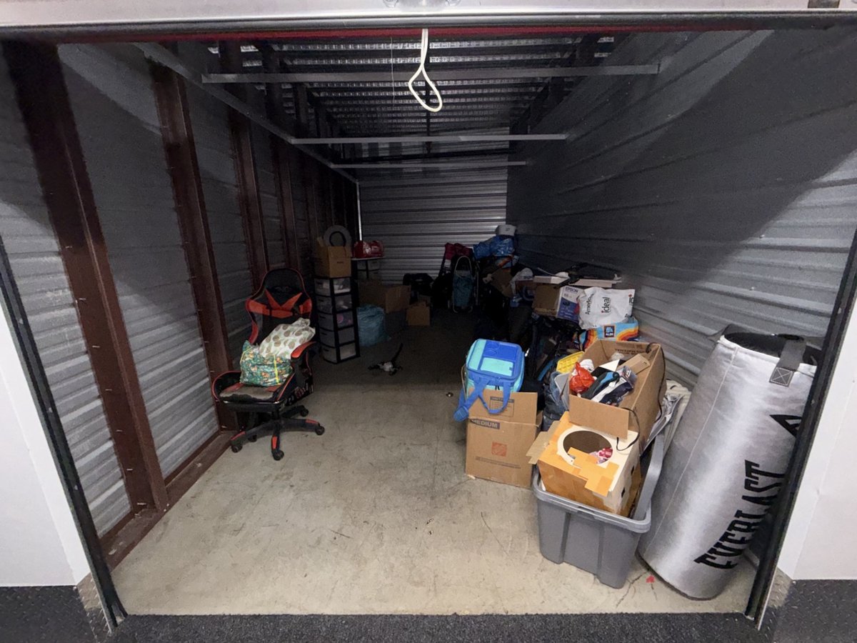 10 x 20 storage unit in Brooklyn, NY