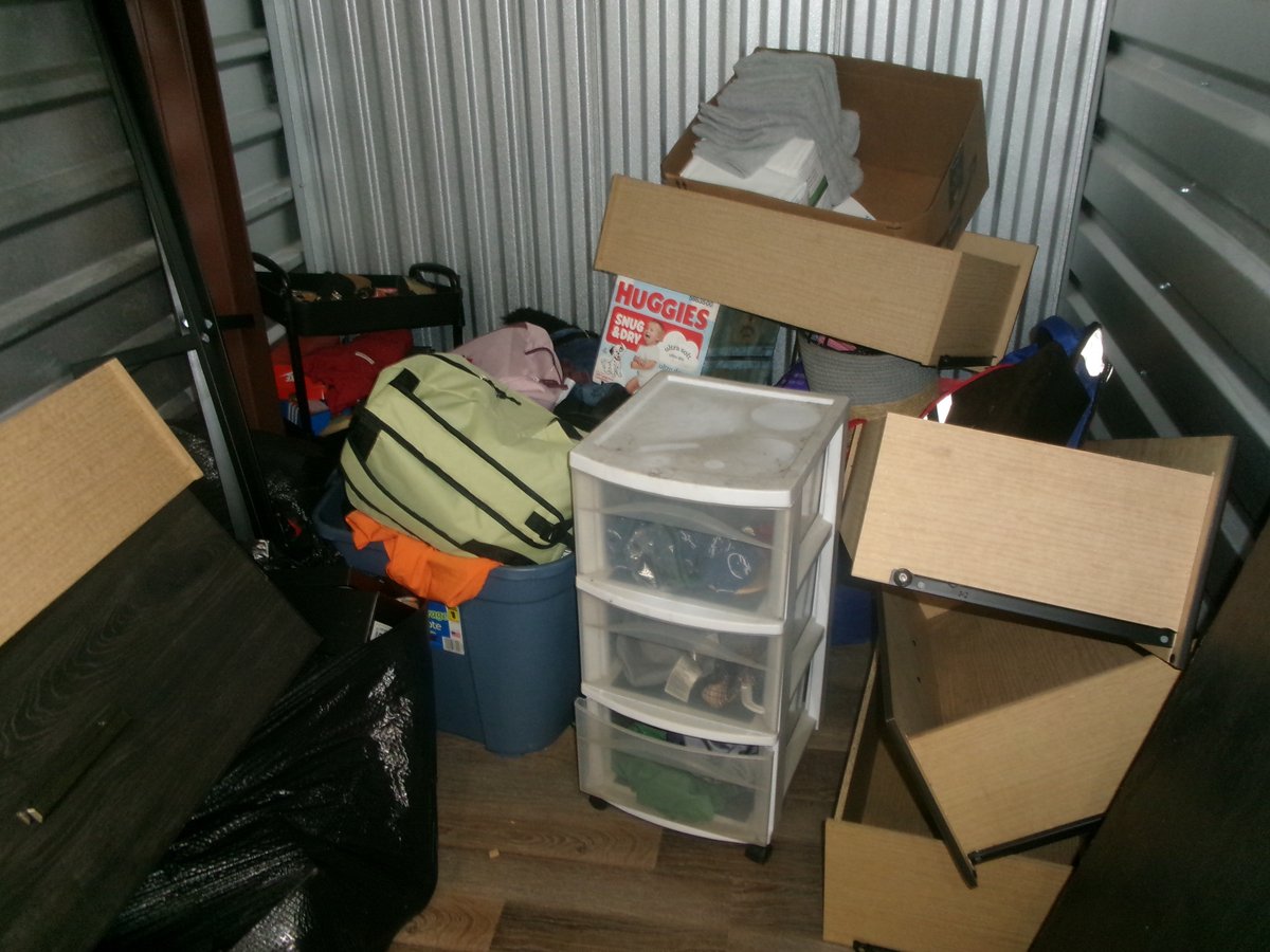 5 x 8 storage unit in Jacksonville, FL