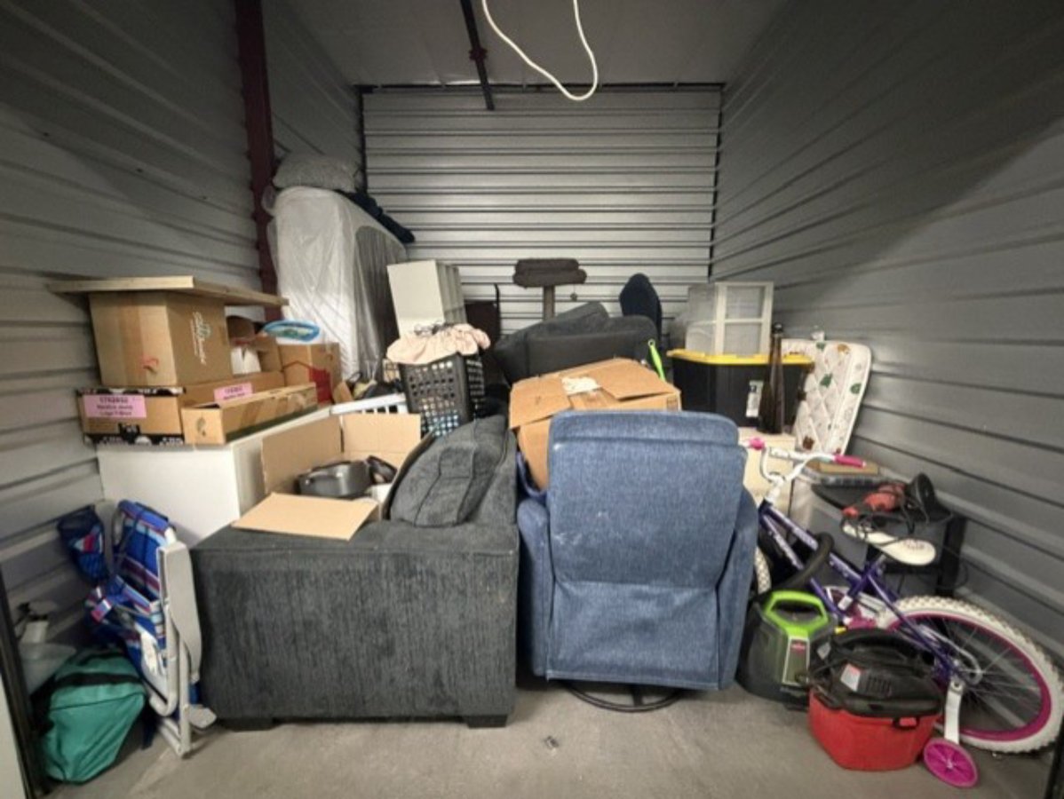10 x 10 storage unit in Gilbert, AZ