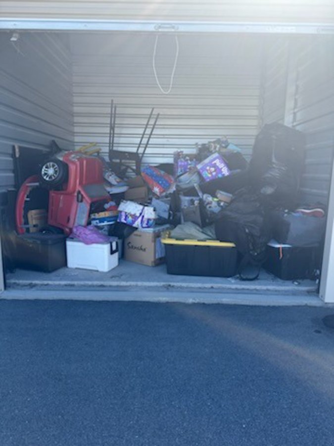 10 x 10 storage unit in Hampstead, NC