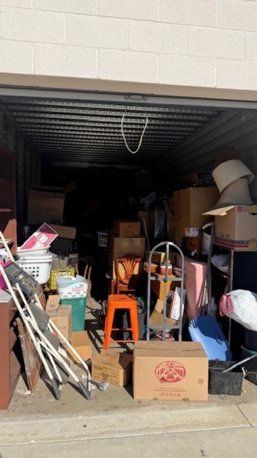 10 x 25 storage unit in Riverside, CA