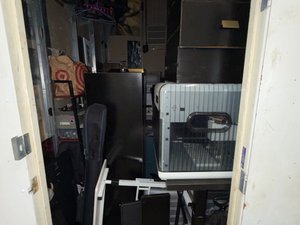 5 x 10 storage unit in Los Angeles, CA