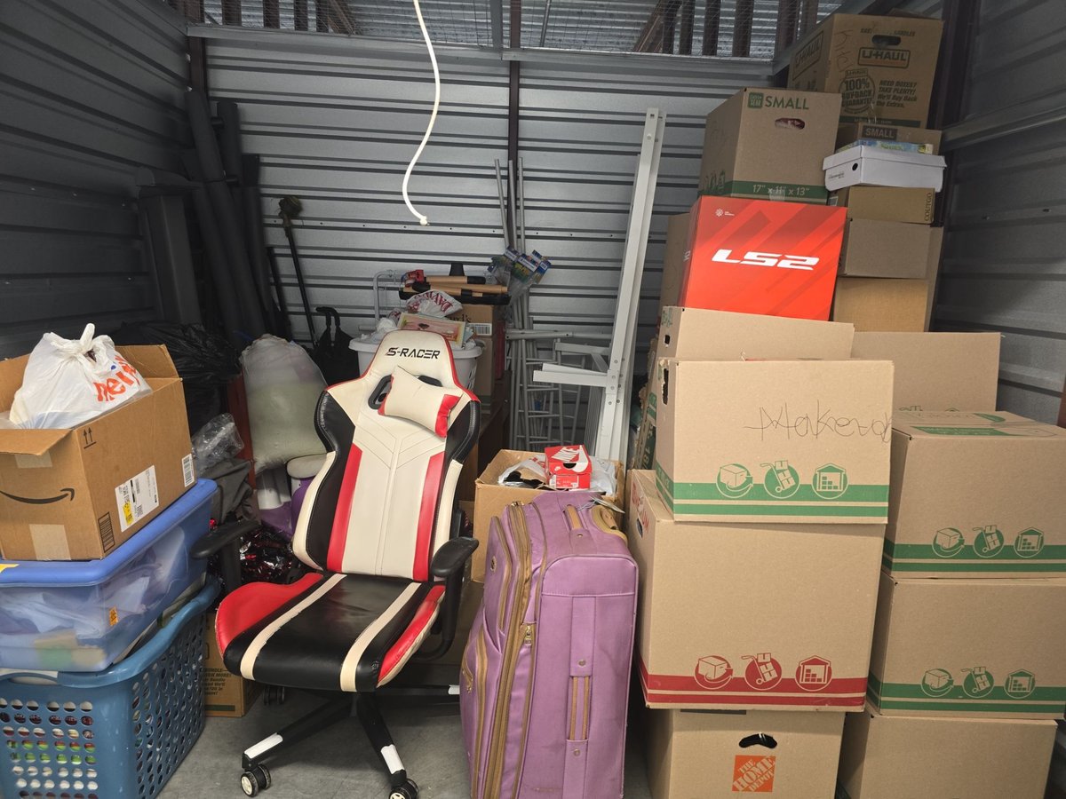 10 x 10 storage unit in Cincinnati, OH