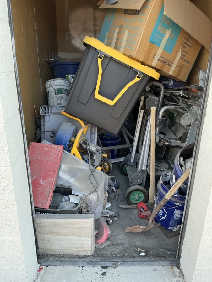 5 x 10 storage unit in Las Vegas, NV