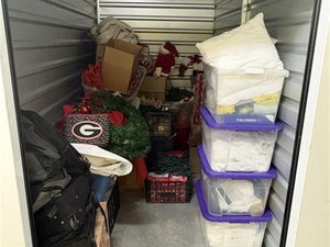 5 x 10 storage unit in Atlanta, GA