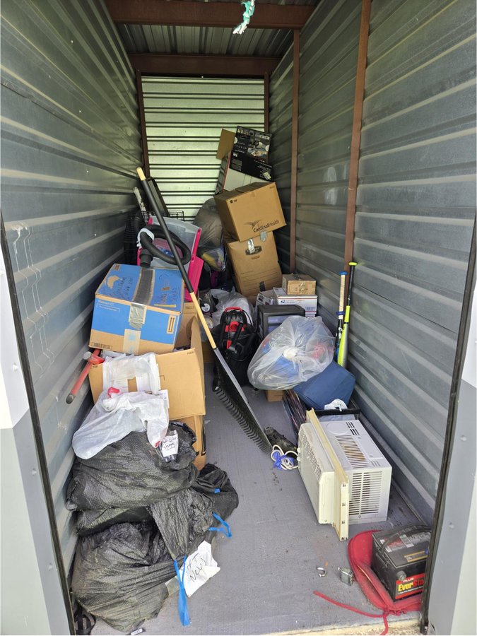5 x 15 storage unit in York, PA