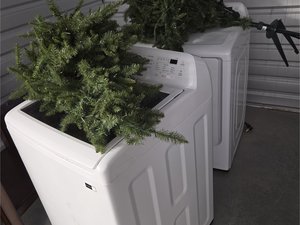 10 x 10 storage unit in Tallahassee, FL