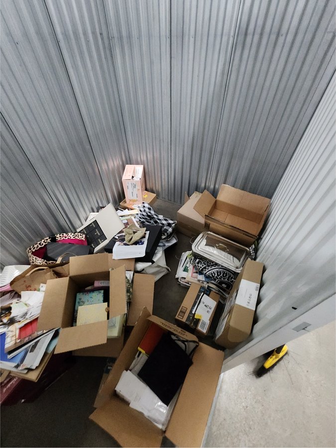 5 x 10 storage unit in Nashville, TN