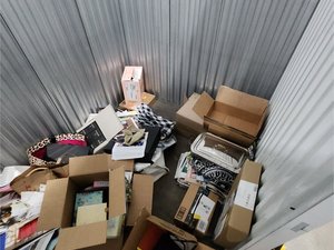 5 x 10 storage unit in Nashville, TN